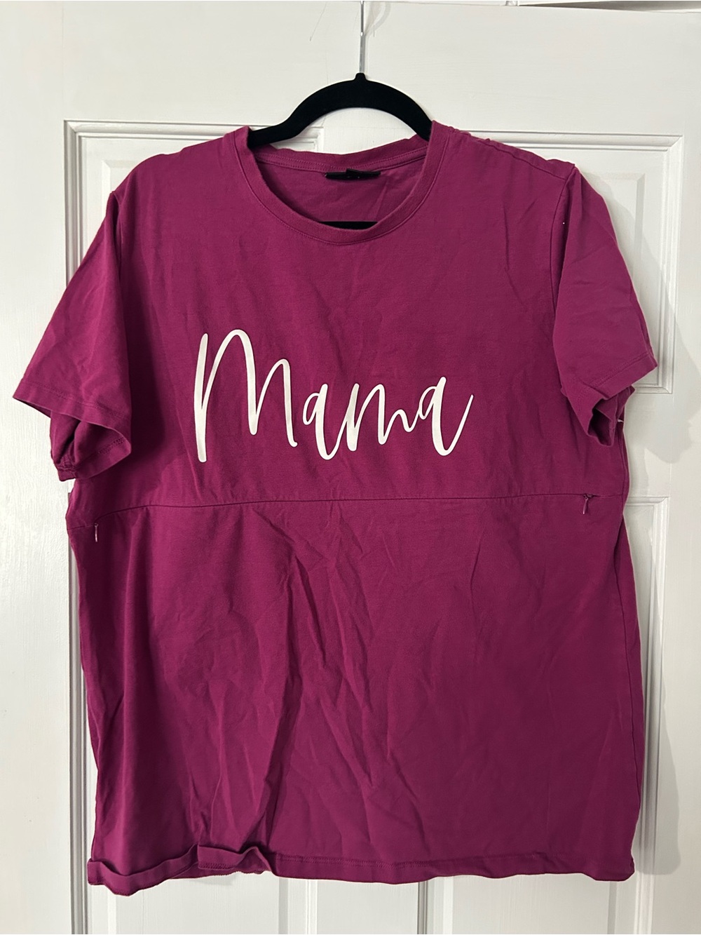 Nursing Queen 'Mama' Graphic Tee in Berry Pink